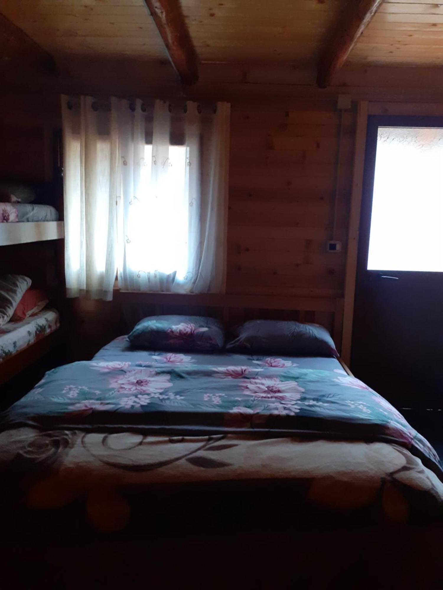 Guesthouse Dioni Валбона Екстериор снимка