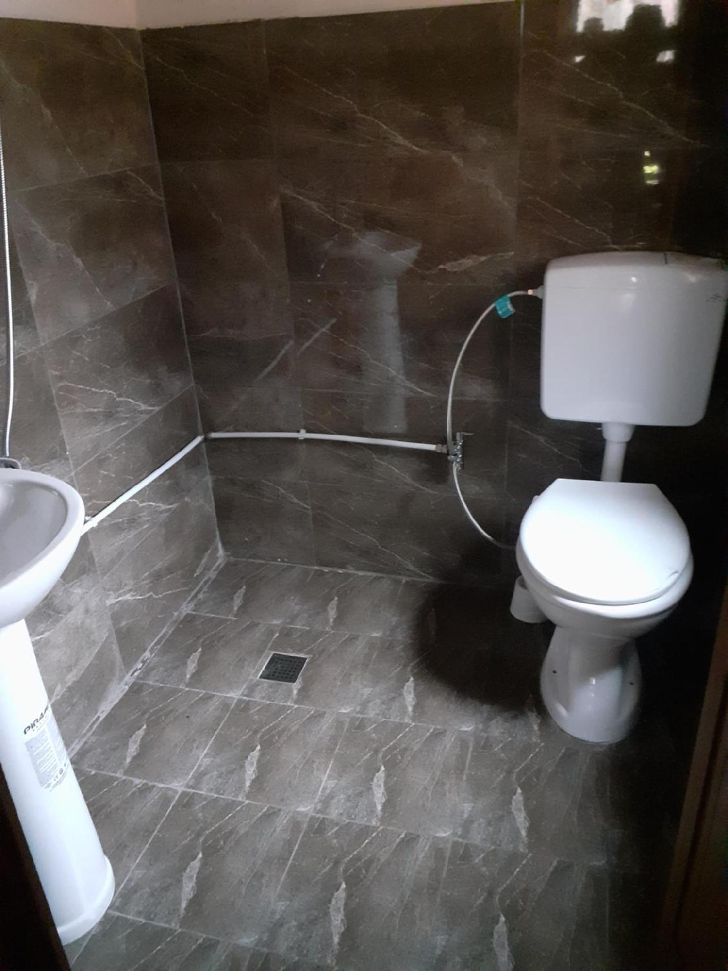 Guesthouse Dioni Валбона Екстериор снимка